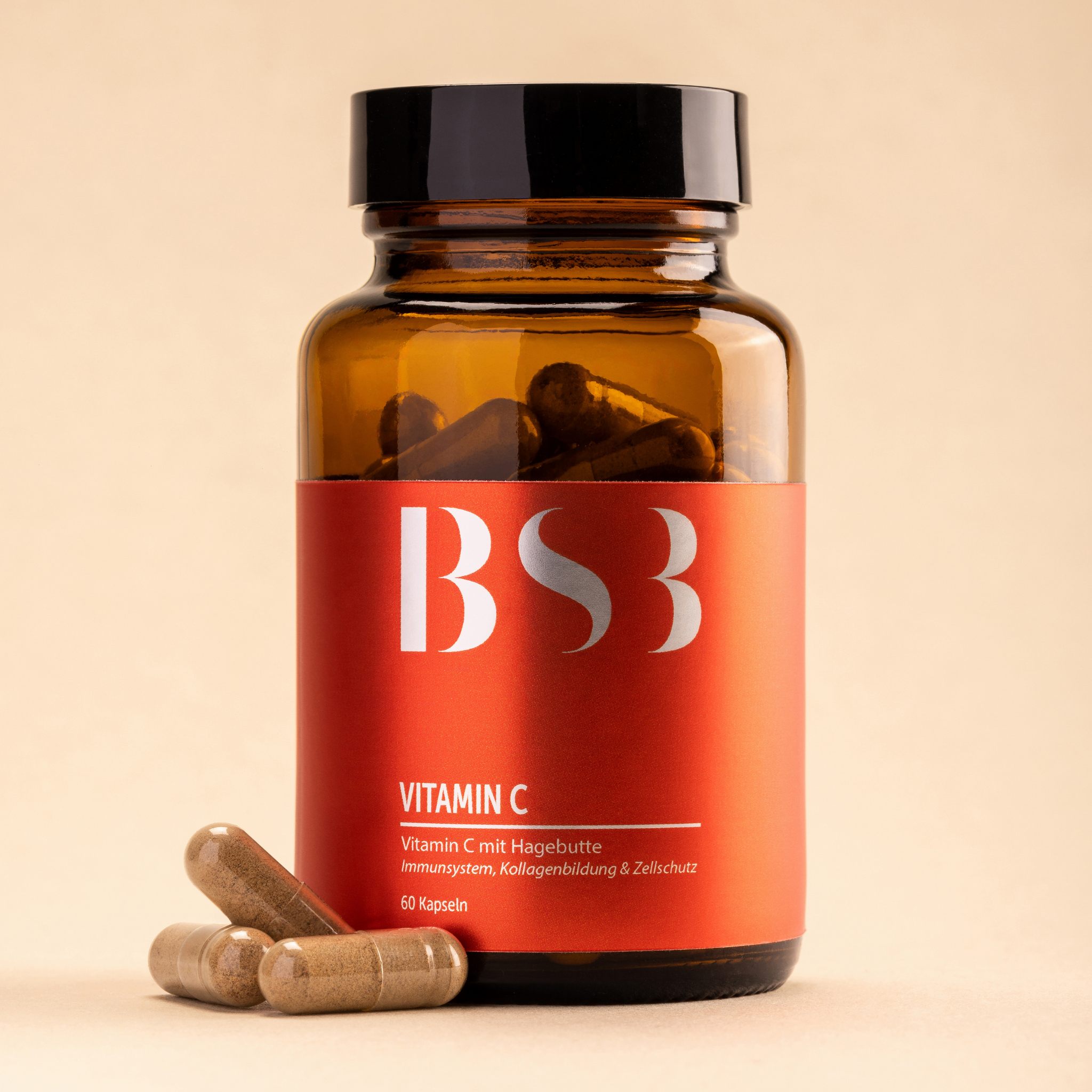 Hautpflege mit Vitamin C von BeautySystem-3, Flasche mit orangefarbener Flüssigkeit und weißem Pumpspender, für strahlende Haut